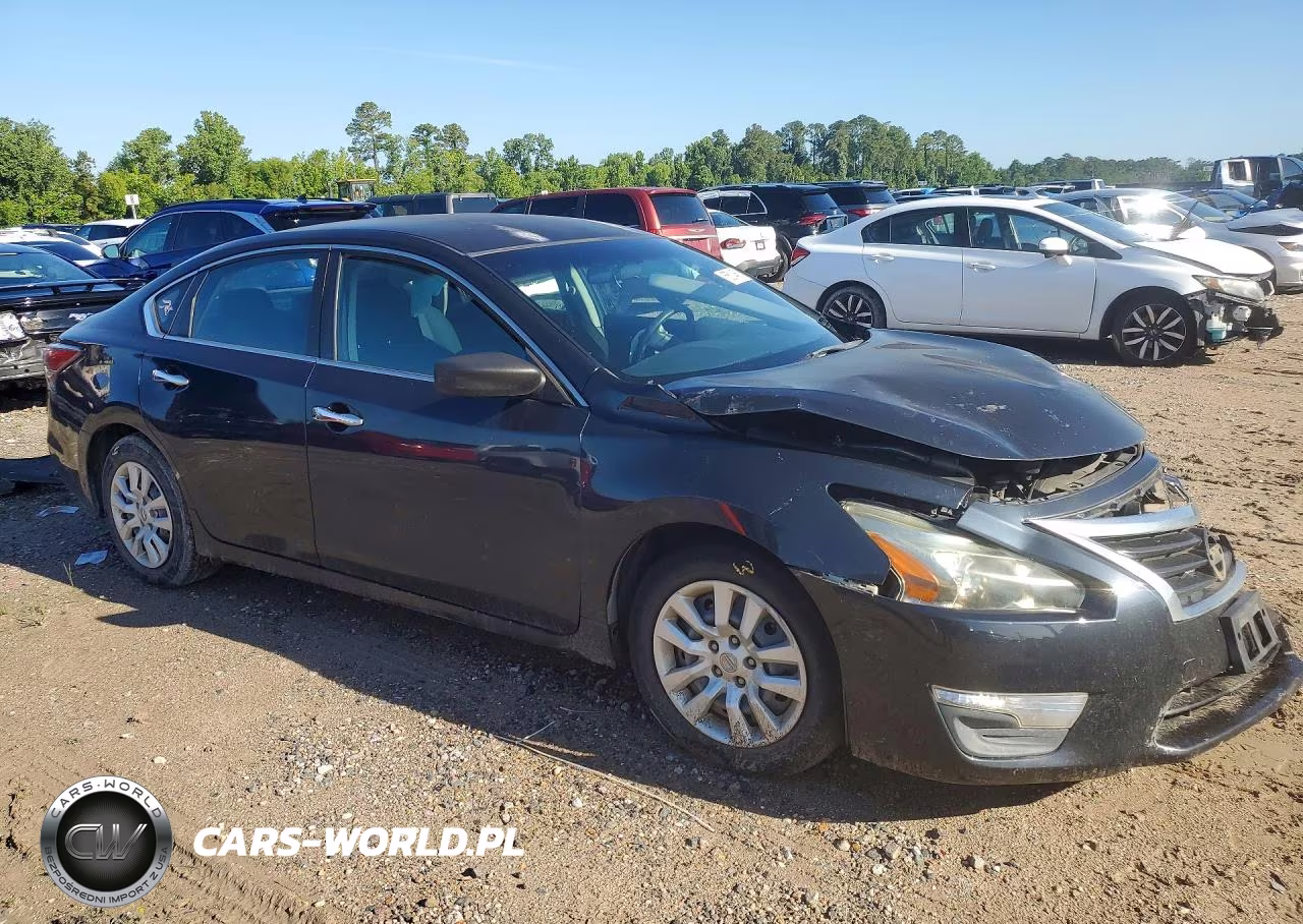 2015 Nissan Altima 2.5 S VIN:1N4AL3AP1FN886971 - 4