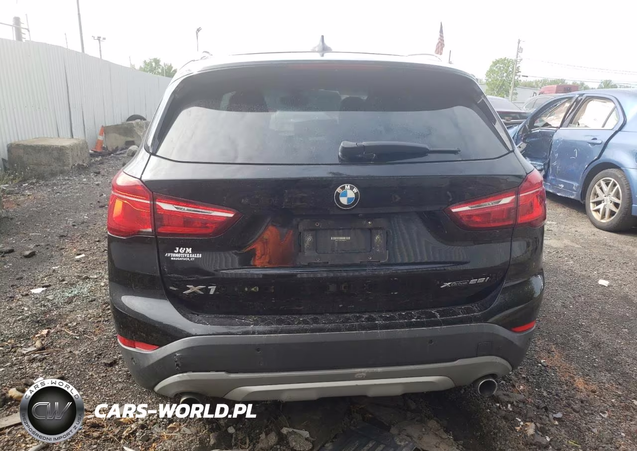 2018 BMW X1 xDrive28I VIN:WBXHT3C34J5L30278 - 6