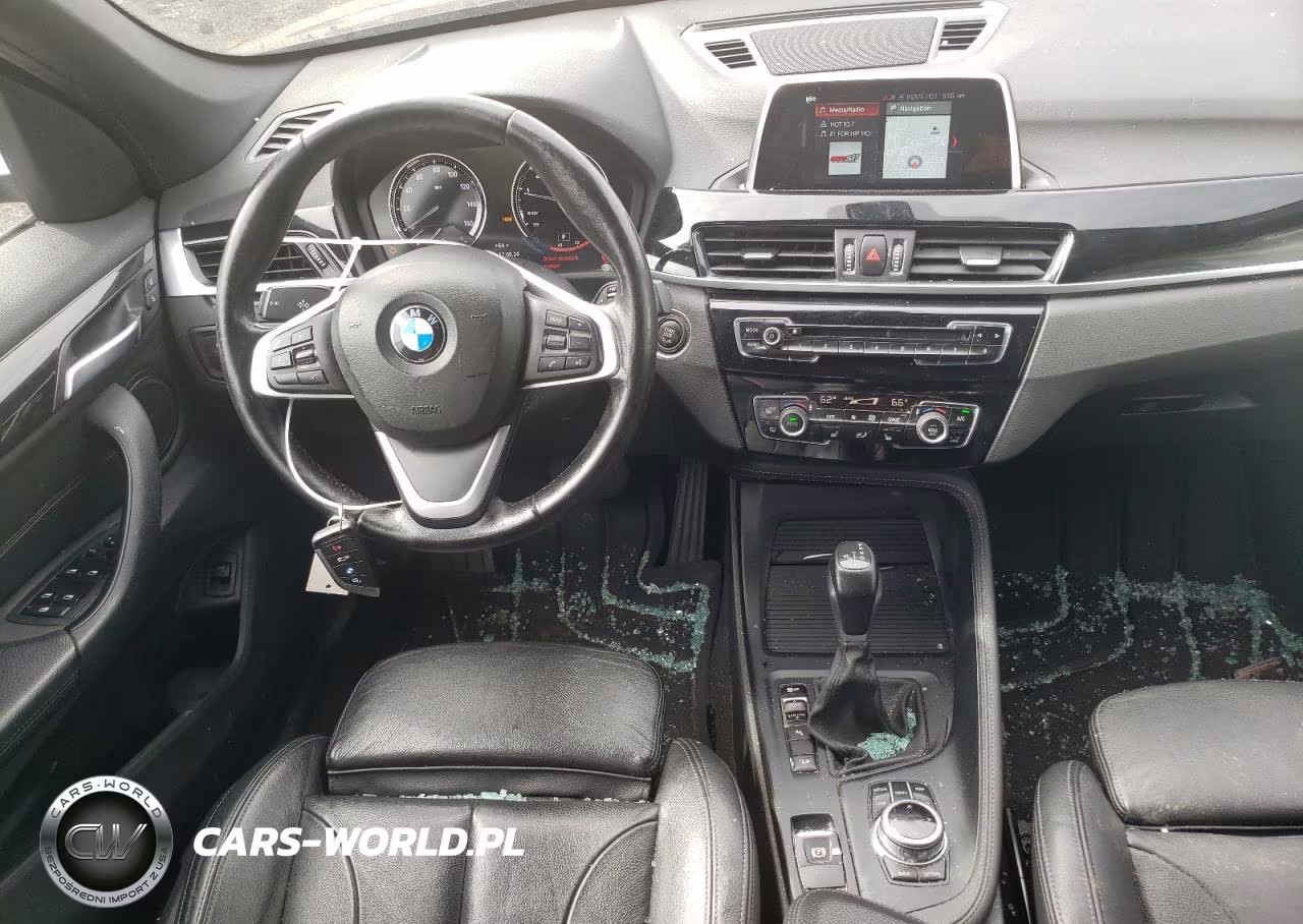 2018 BMW X1 xDrive28I VIN:WBXHT3C34J5L30278 - 8
