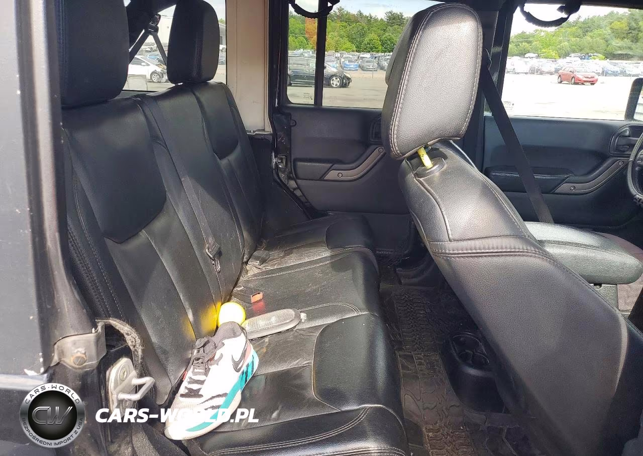 2013 Jeep Wrangler Unlimited Sahara VIN:1C4BJWEG0DL601136 - 11