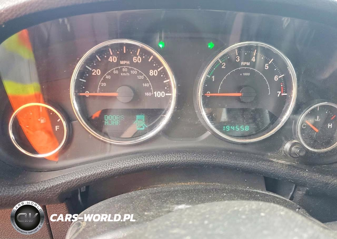 2013 Jeep Wrangler Unlimited Sahara VIN:1C4BJWEG0DL601136 - 9