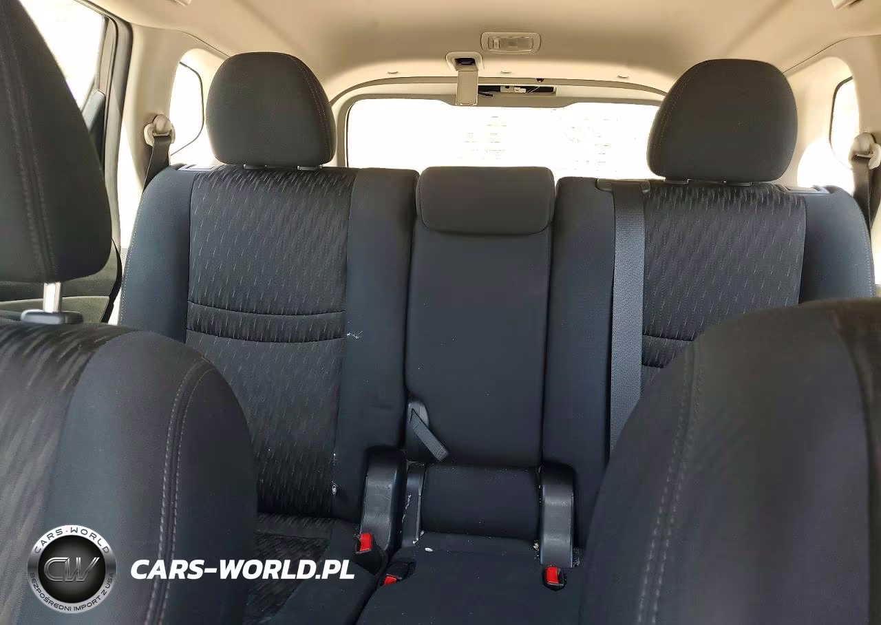 2017 Nissan Rogue S VIN:5N1AT2MV1HC811342 - 10