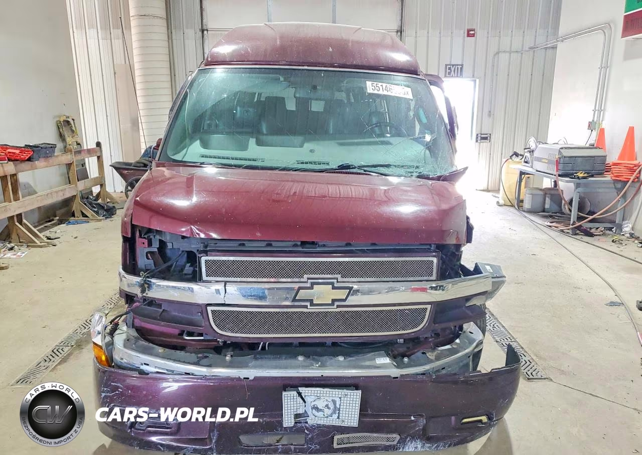 2018 Chevrolet Express G2500 VIN:1GCWGAFGXJ1171513 - 5