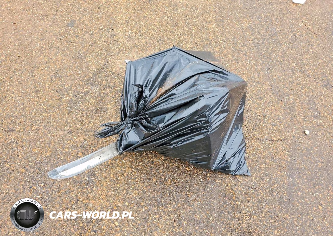 2018 Mercedes-Benz C 300 VIN:55SWF4JB3JU253508 - 12