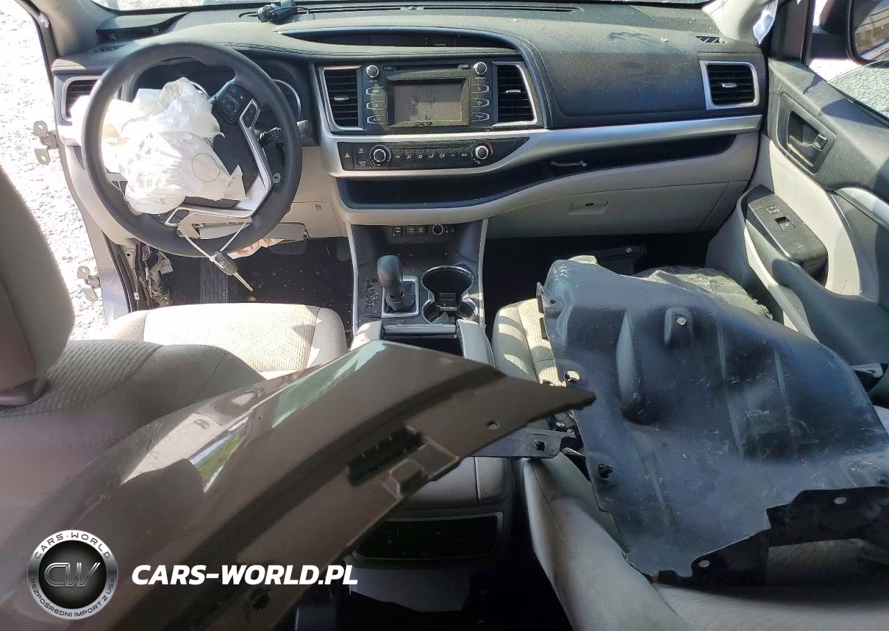 2019 Toyota Highlander Le VIN:5TDZARFH4KS044573 - 8