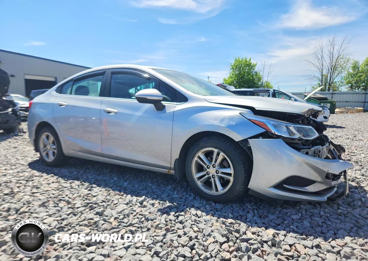 2017 Chevrolet Cruze Lt VIN:1G1BE5SM5H7114501 - 4
