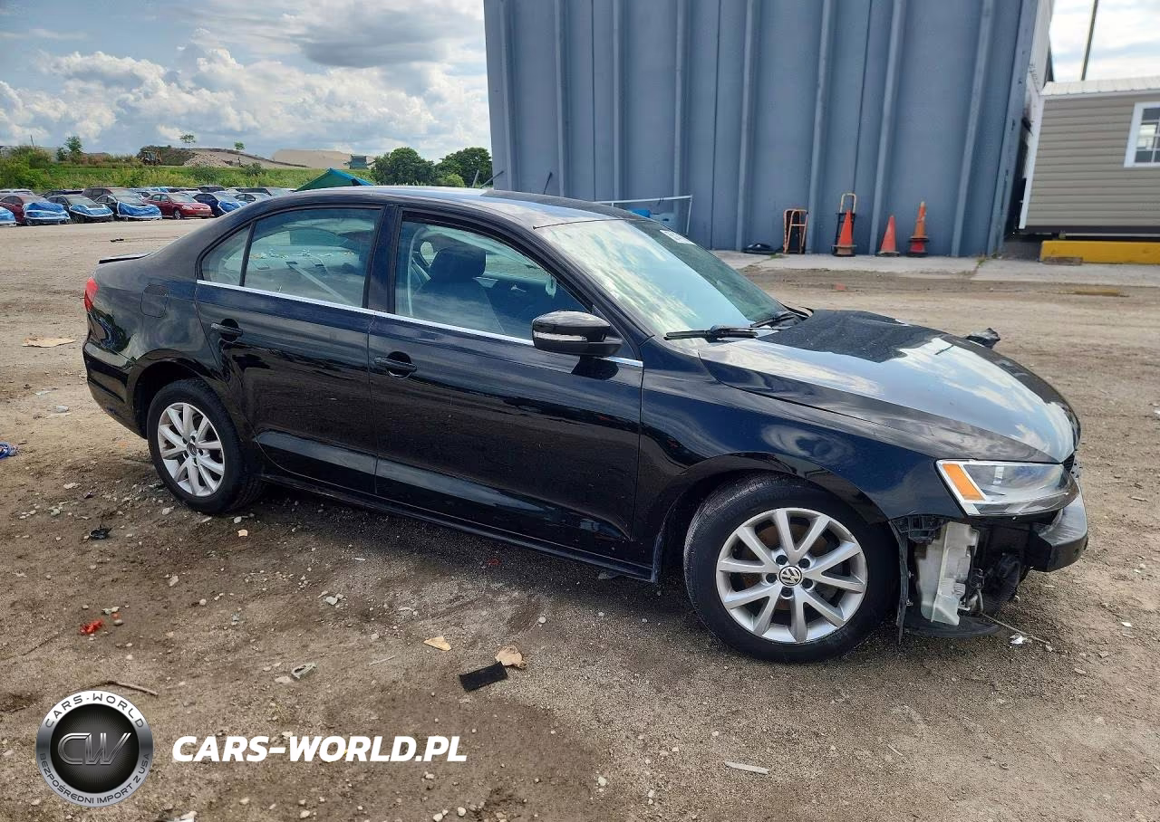 2014 Volkswagen Jetta Se VIN:3VWD07AJ4EM388742 - 4