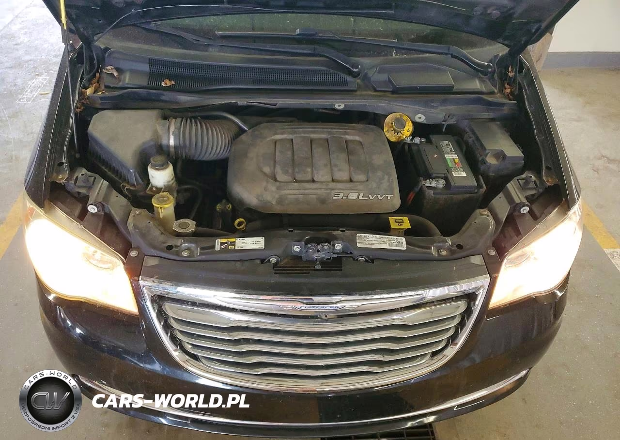 2016 Chrysler Town & Country Touring VIN:2C4RC1BG2GR198921 - 12