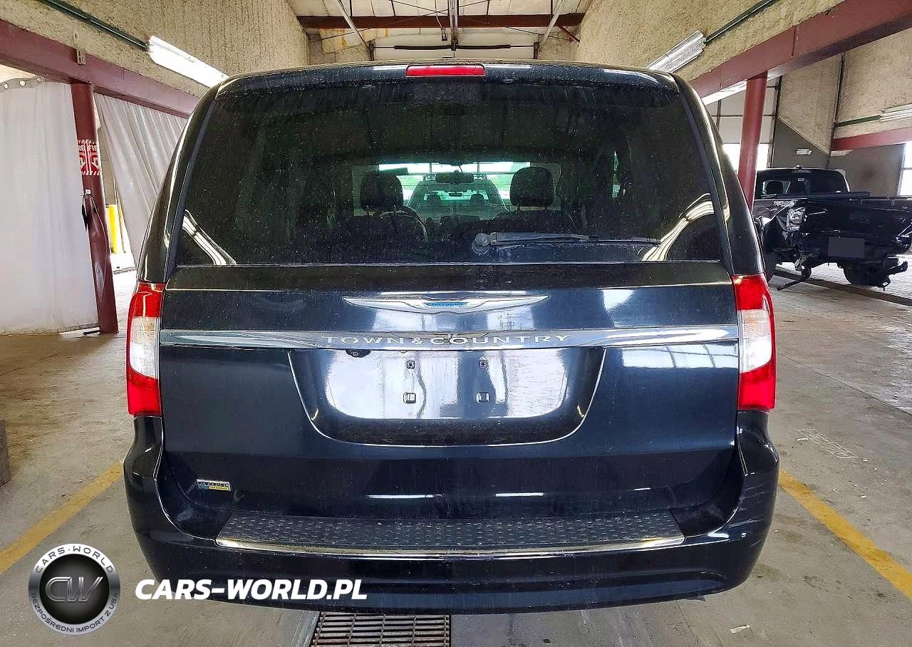 2016 Chrysler Town & Country Touring VIN:2C4RC1BG2GR198921 - 6