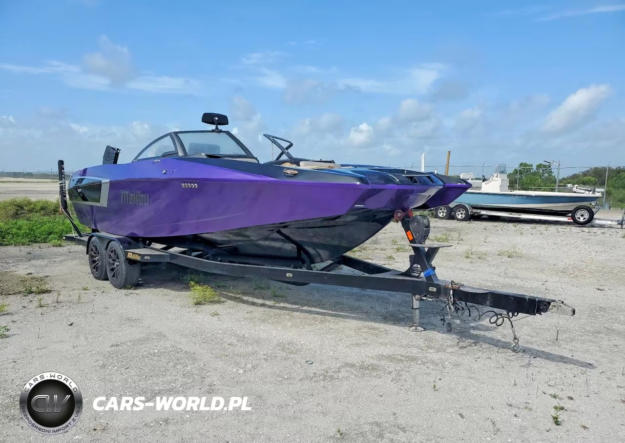 2017 Malibu Mb2 - Boat