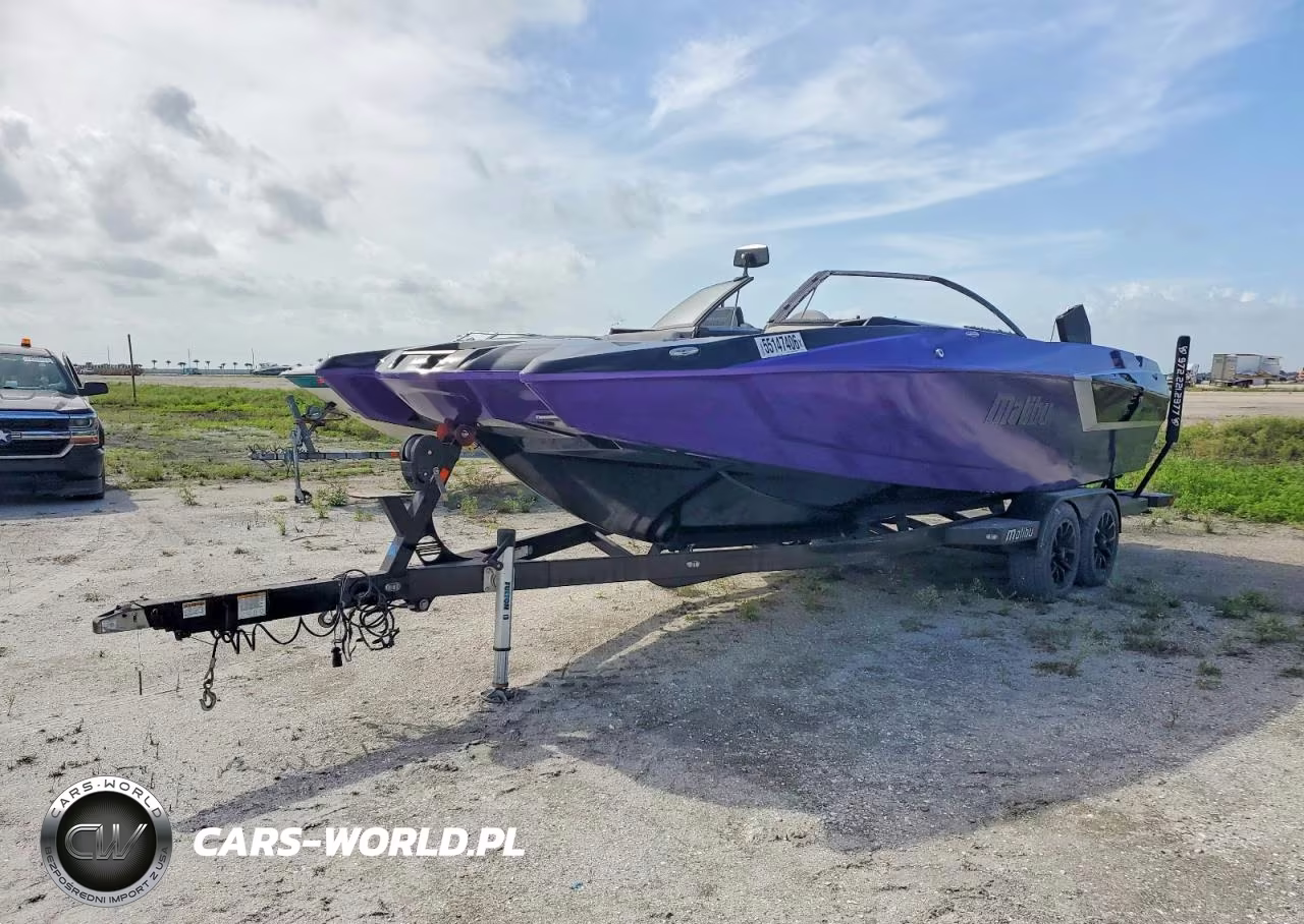 2017 Malibu Mb2 - Boat VIN:MB2L2324L617 - 2