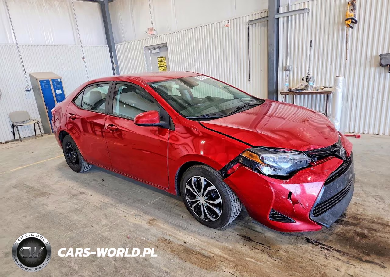 2018 Toyota Corolla Le VIN:2T1BURHE5JC995626 - 4