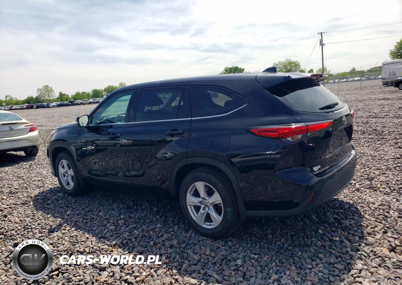 2021 Toyota Highlander Le VIN:5TDBZRBH3MS114275 - 2