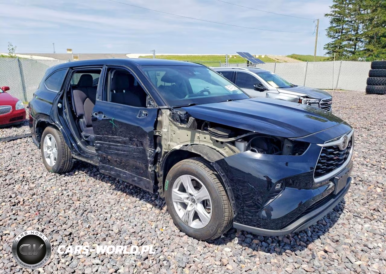 2021 Toyota Highlander Le VIN:5TDBZRBH3MS114275 - 4