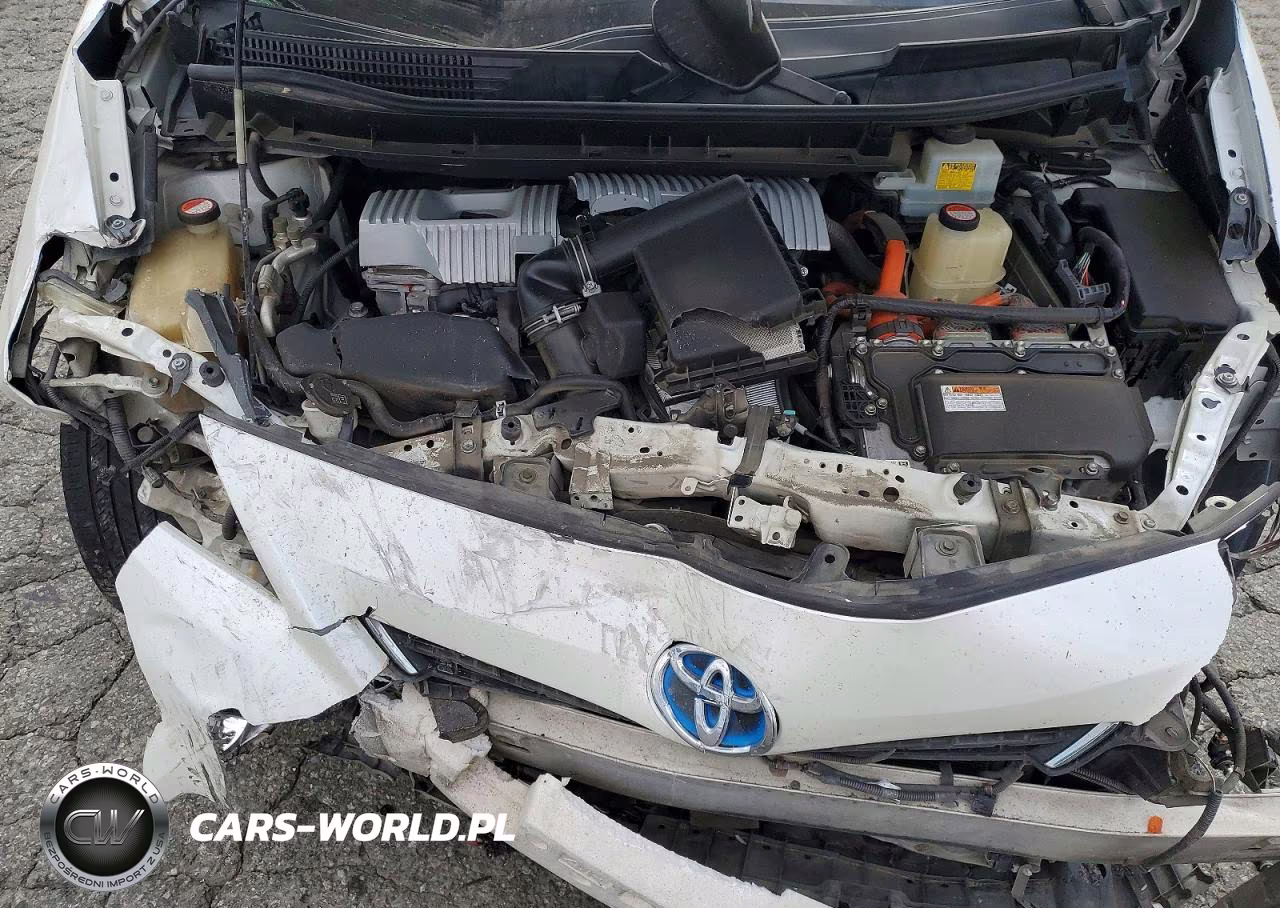 2014 Toyota Prius V Two VIN:JTDZN3EU1EJ006154 - 11