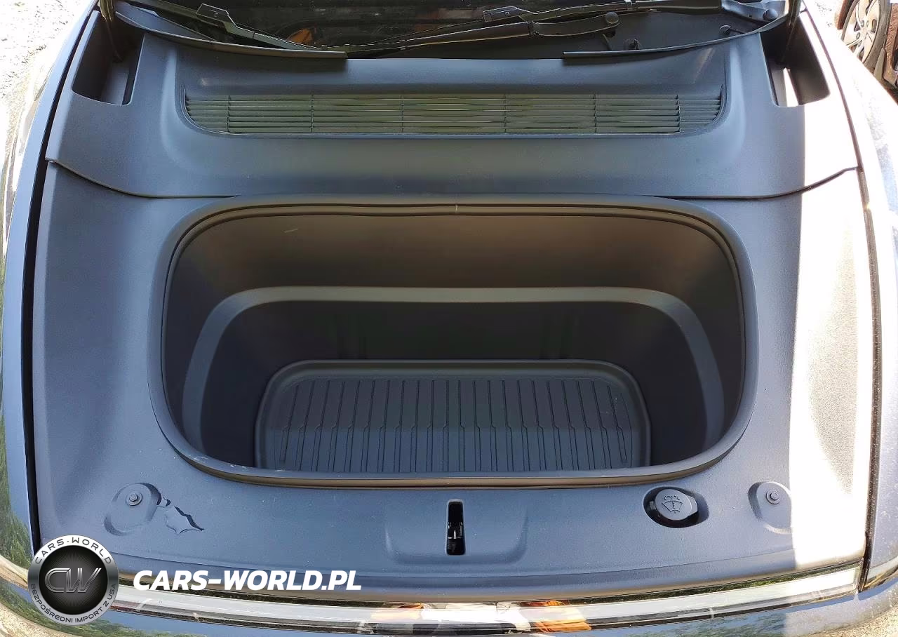 2026 Tesla Model Y VIN:7SAYGDED8TF622842 - 12