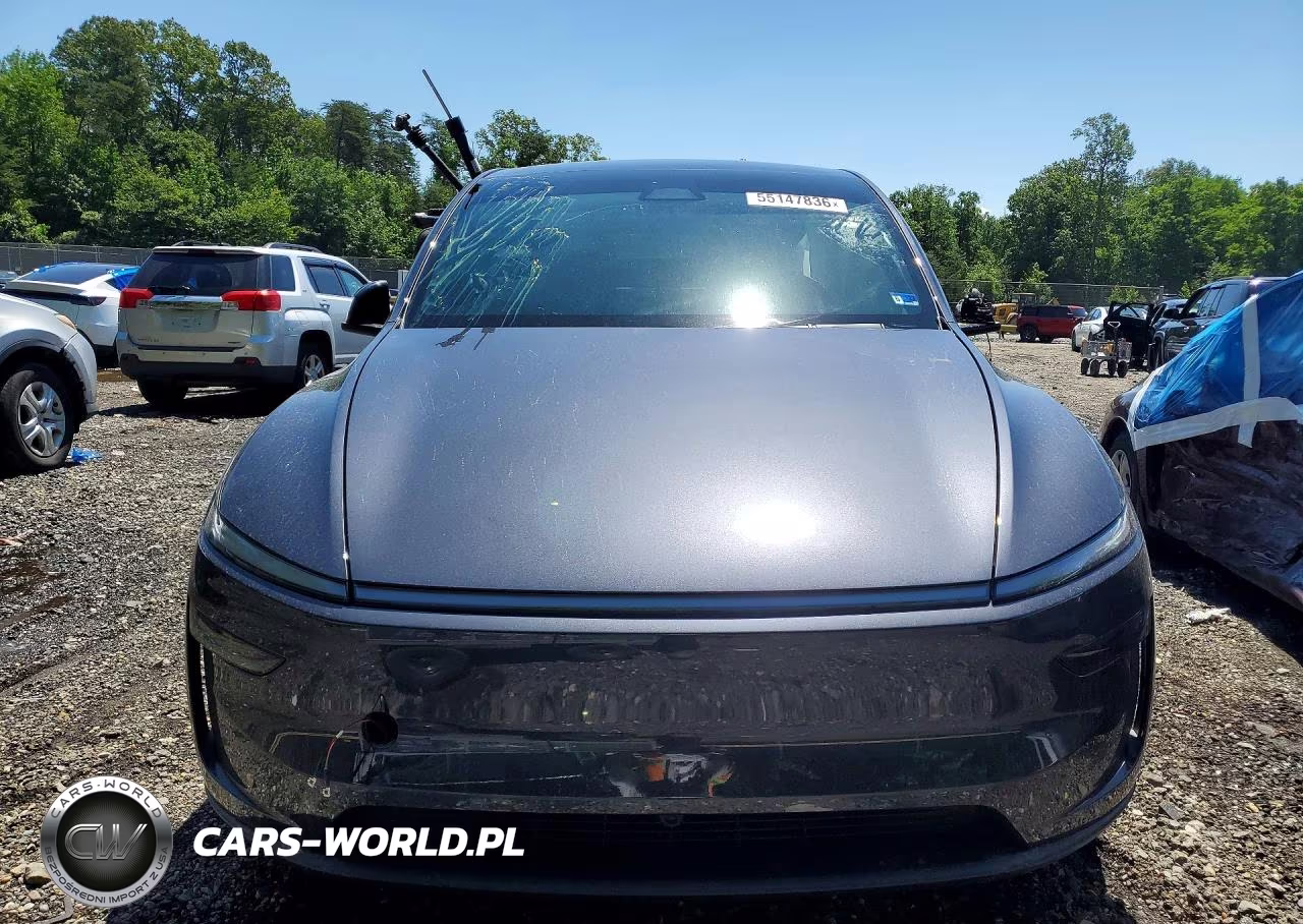 2026 Tesla Model Y VIN:7SAYGDED8TF622842 - 5