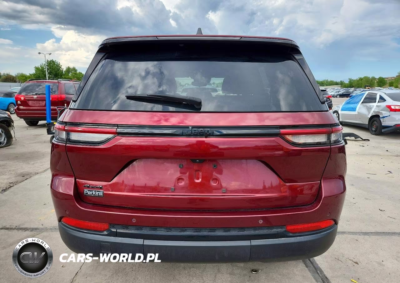 2023 Jeep Grand Cherokee Laredo VIN:1C4RJHAG5P8883006 - 6