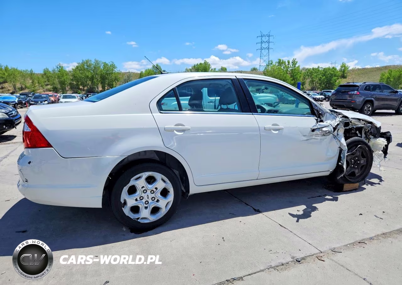 2010 Ford Fusion Se VIN:3FAHP0HA1AR141694 - 3