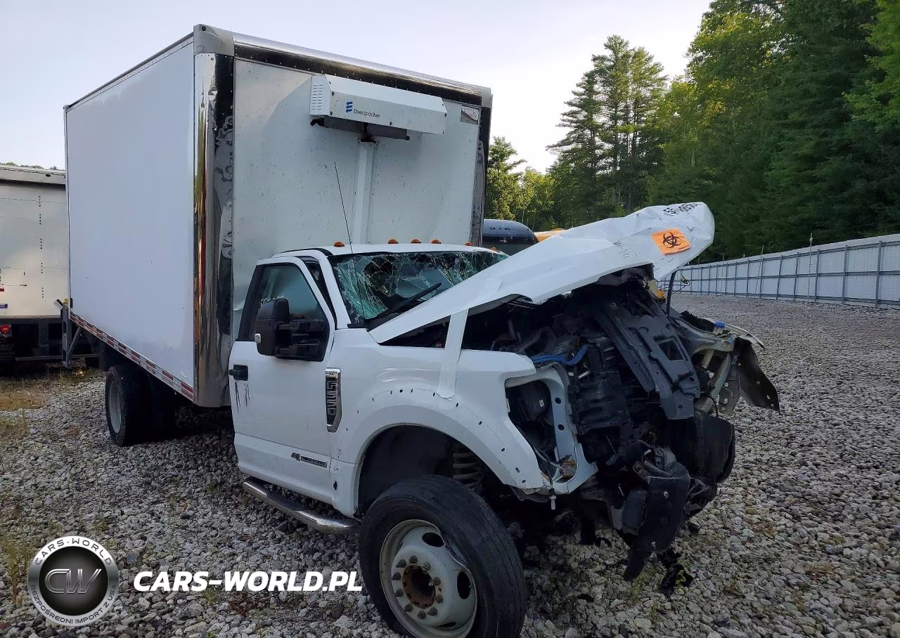 2017 Ford F550 Super Duty Box Truck VIN:1FDUF5GT1HED70722 - 4