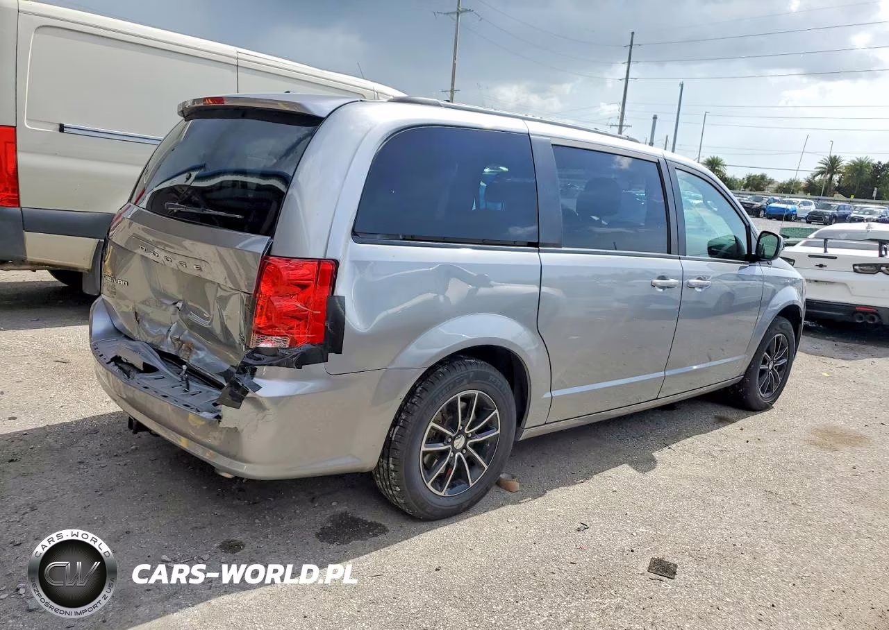 2018 Dodge Grand Caravan Gt VIN:2C4RDGEG2JR344253 - 3