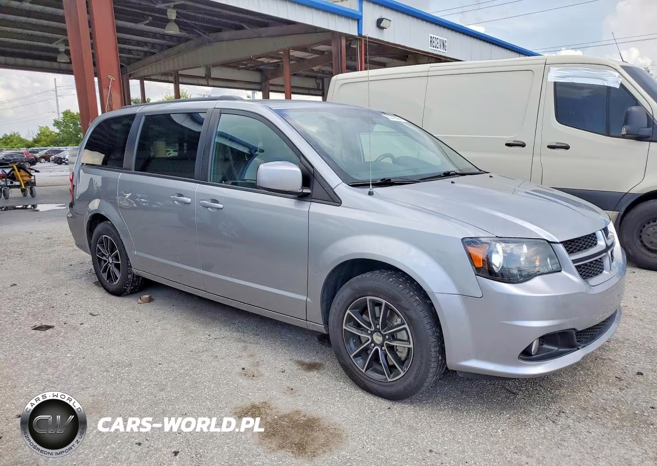 2018 Dodge Grand Caravan Gt VIN:2C4RDGEG2JR344253 - 4