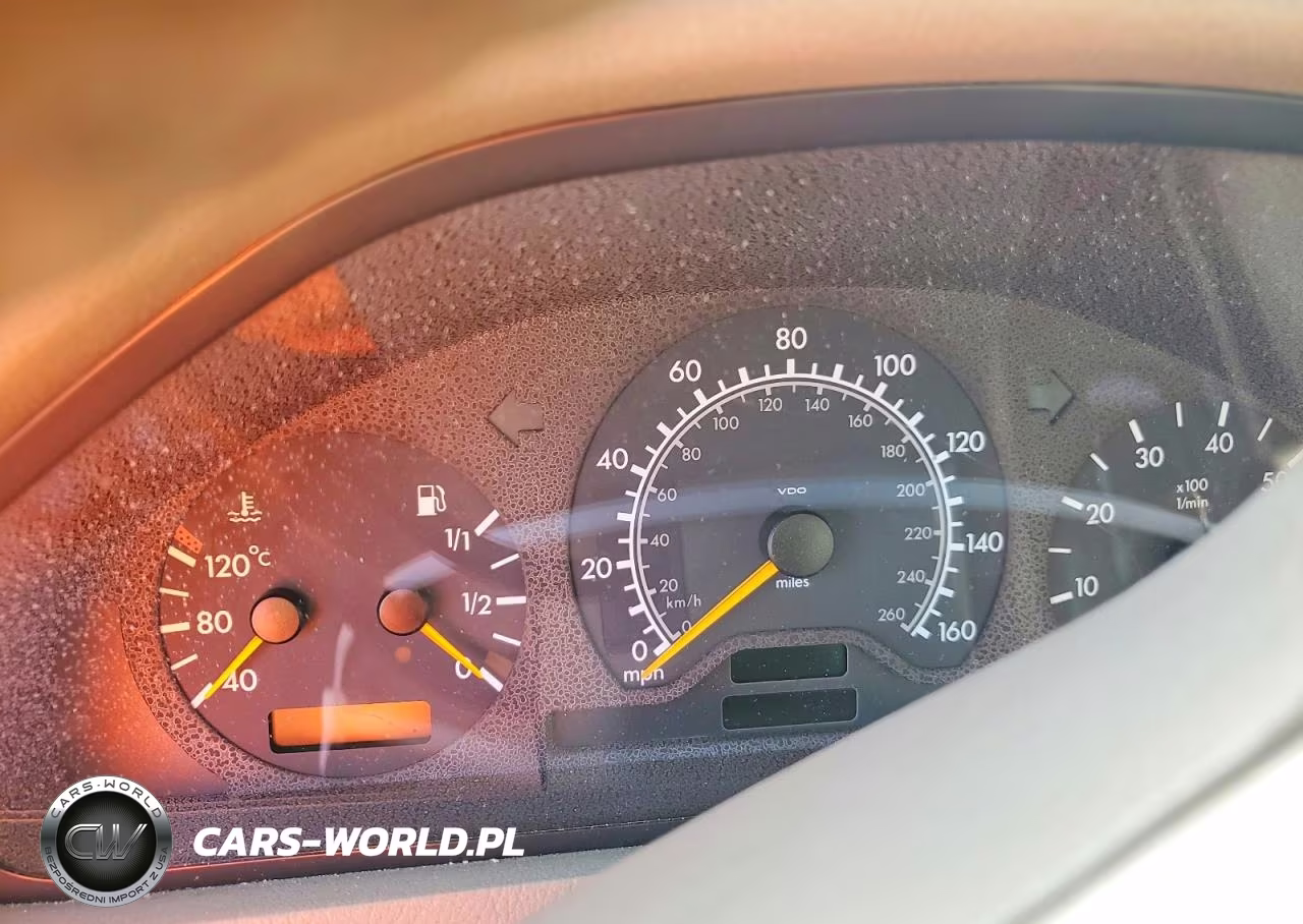 1999 Mercedes-Benz C 230 VIN:WDBHA24G3XA717613 - 9