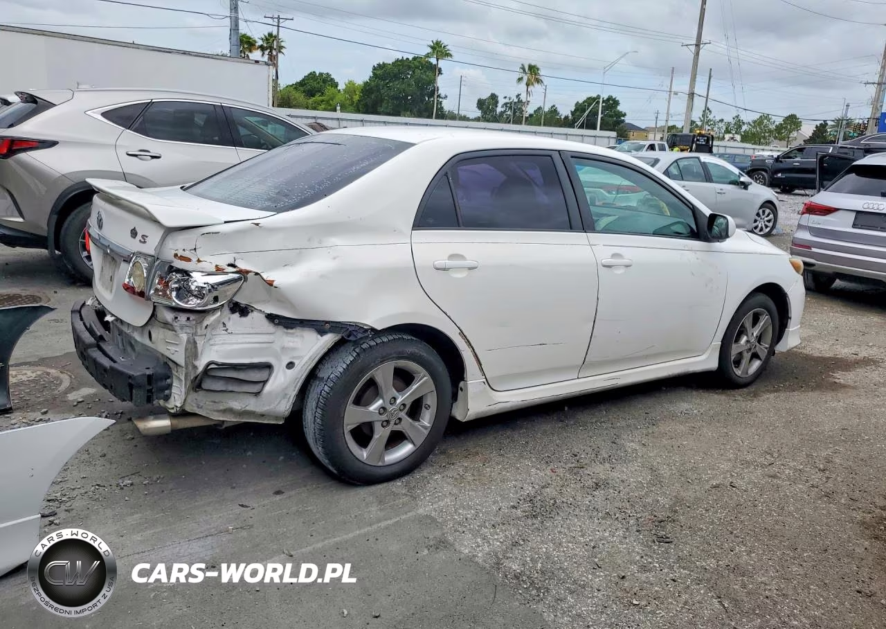 2011 Toyota Corolla S VIN:2T1BU4EE0BC567763 - 3
