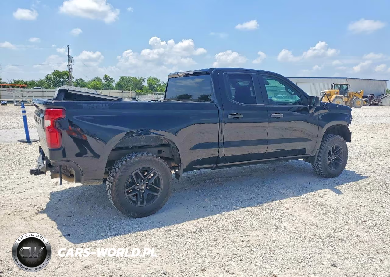 2019 Chevrolet Silverado K1500 Trail Boss Custom VIN:1GCRYCEF7KZ270551 - 3