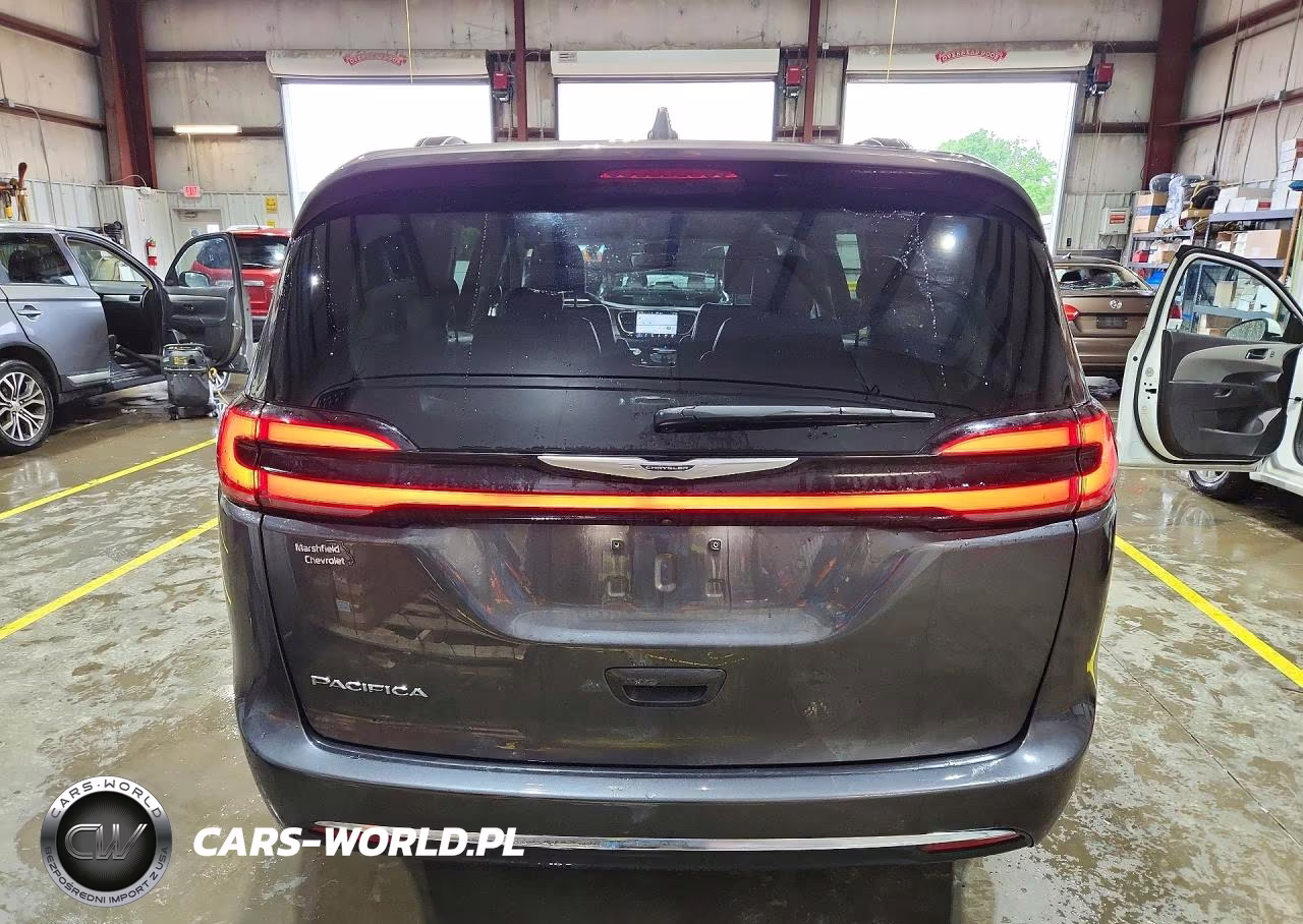 2022 Chrysler Pacifica Touring L VIN:2C4RC1BG8NR194451 - 6