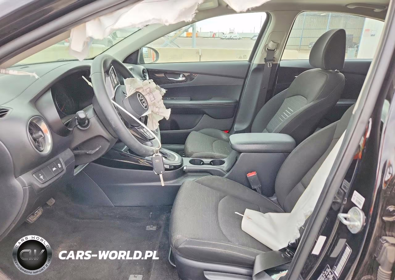 2019 Kia Forte S VIN:3KPF34AD9KE014130 - 7