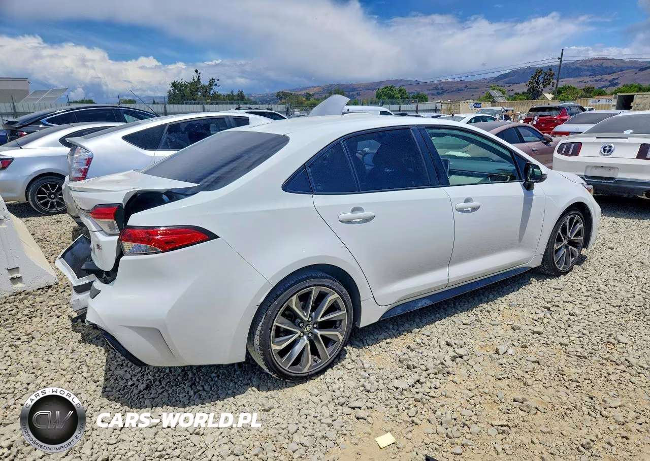 2023 Toyota Corolla Se VIN:JTDP4MCE4PJ101659 - 3