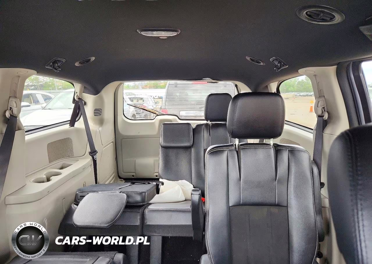 2019 Dodge Grand Caravan Sxt VIN:2C4RDGCG5KR747471 - 10