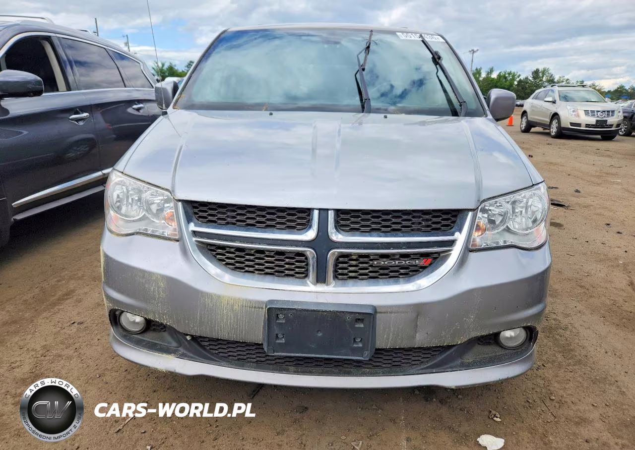 2019 Dodge Grand Caravan Sxt VIN:2C4RDGCG5KR747471 - 5