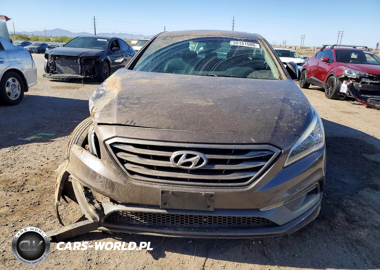 2016 Hyundai Sonata Sport VIN:5NPE34AF0GH363922 - 5