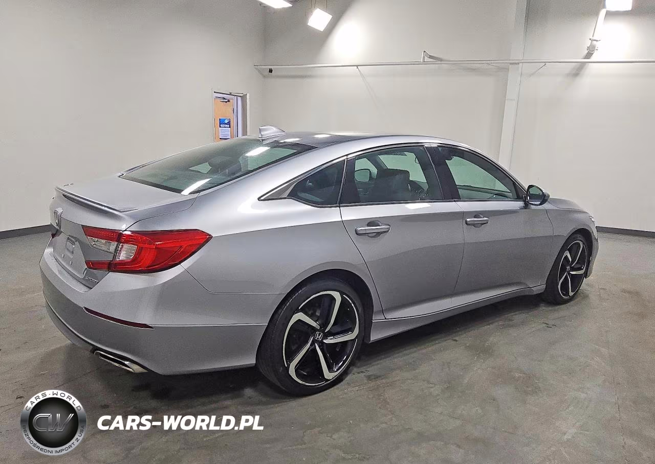 2018 Honda Accord Sport VIN:1HGCV1F36JA230810 - 3