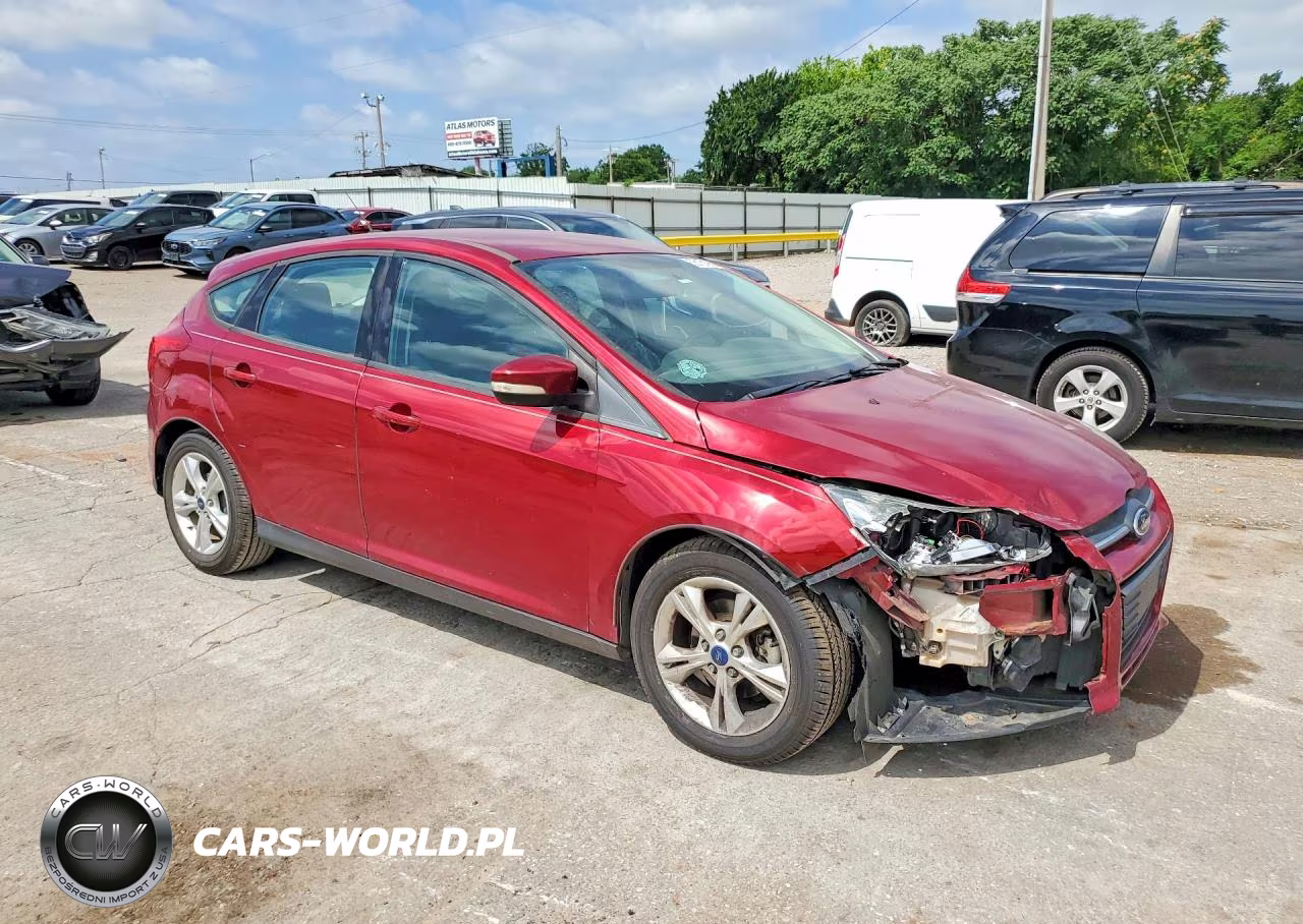 2014 Ford Focus Se VIN:1FADP3K26EL375528 - 4