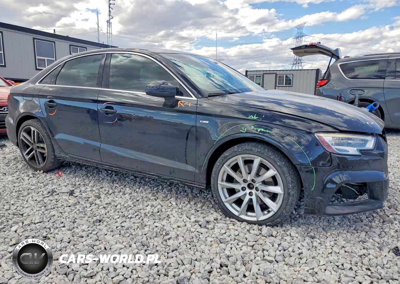 2018 Audi A3 Premium Plus VIN:WAUJ8GFFXJ1019309 - 4