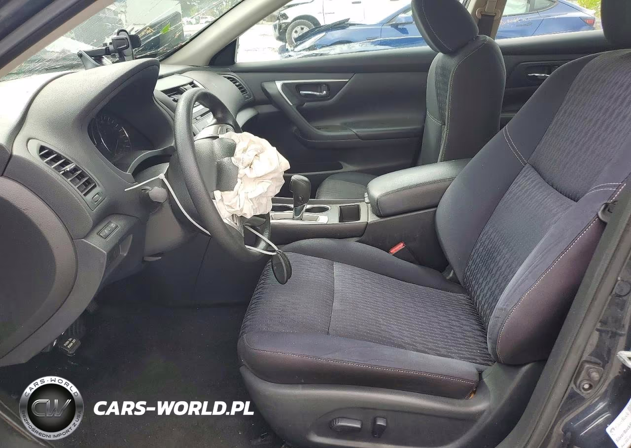 2017 Nissan Altima 2.5 S VIN:1N4AL3AP7HN355504 - 7