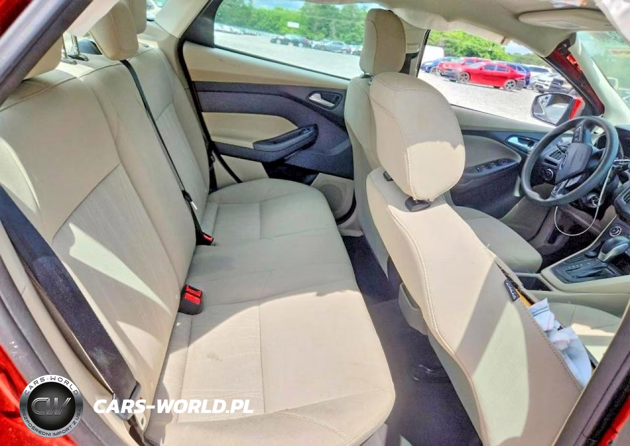 2018 Ford Focus Se VIN:1FADP3F21JL252773 - 10