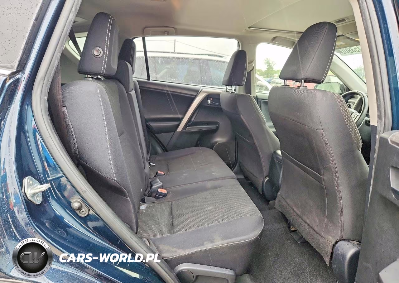 2018 Toyota Rav4 Xle VIN:JTMRFREV4JJ730567 - 10