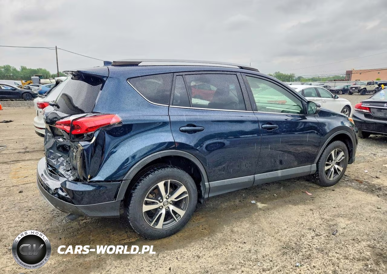2018 Toyota Rav4 Xle VIN:JTMRFREV4JJ730567 - 3