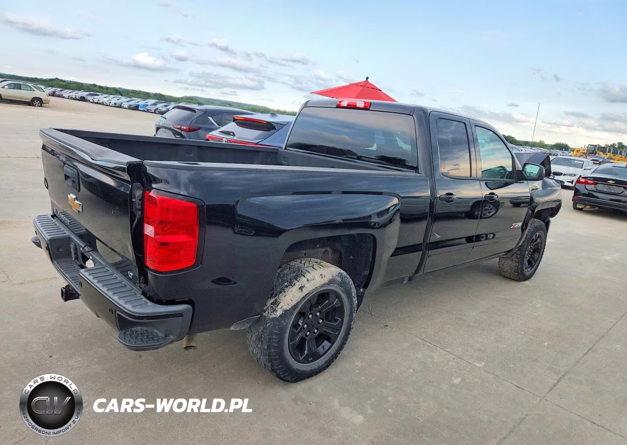 2018 Chevrolet Silverado K1500 Lt VIN:1GCVKREC7JZ361293 - 3