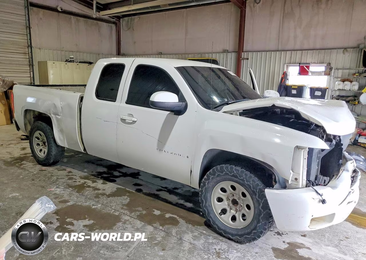 2008 Chevrolet Silverado C1500 VIN:1GCEC19J18Z103580 - 4