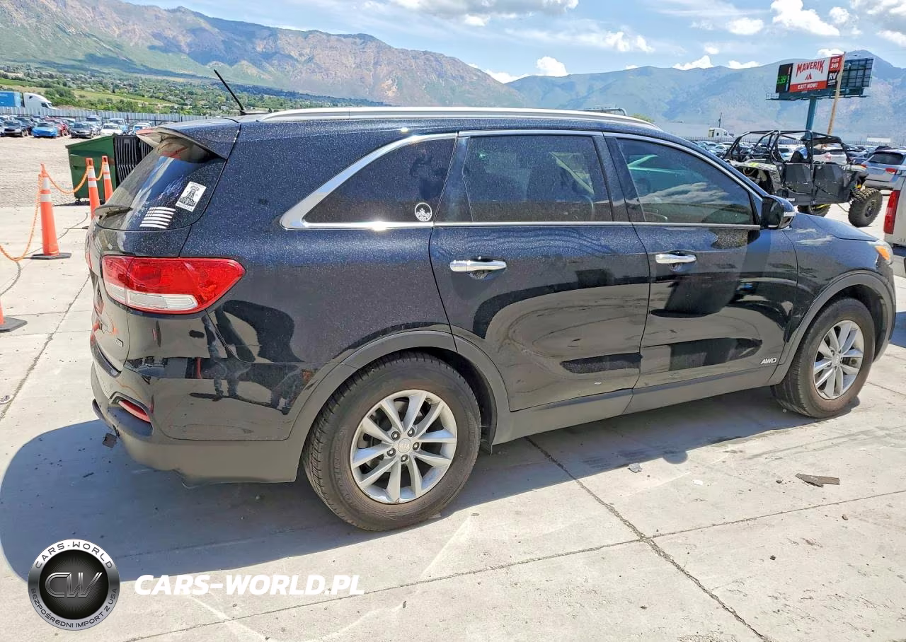 2017 Kia Sorento Lx VIN:5XYPGDA33HG283347 - 3