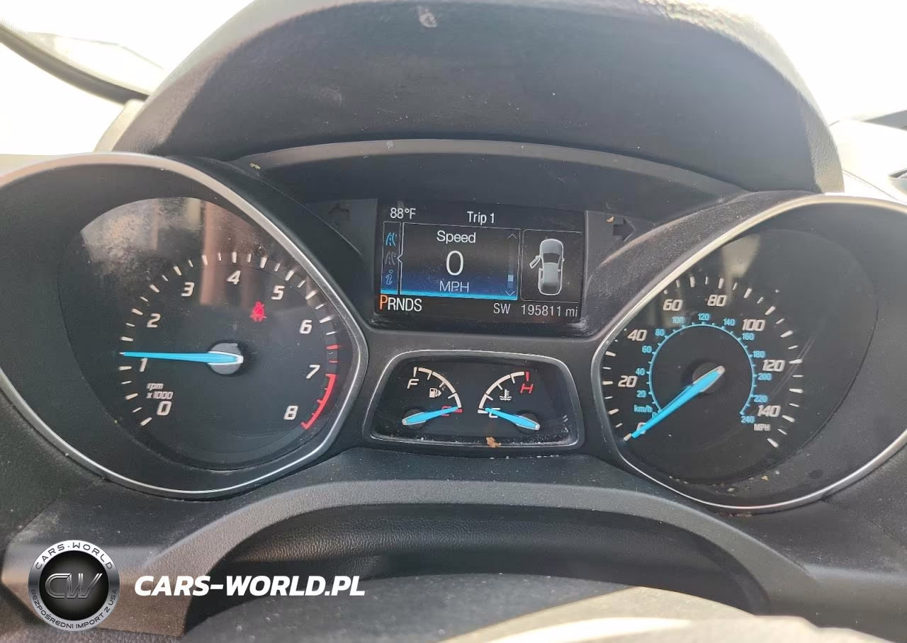 2016 Ford Escape S VIN:1FMCU0F7XGUB00384 - 9