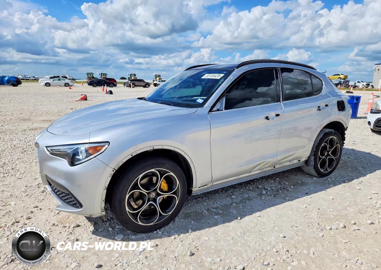 2021 Alfa Romeo Stelvio Ti – zdjęcie 1 z 13