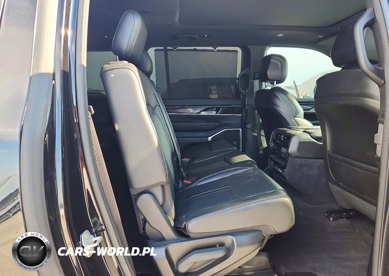 2024 Jeep Wagoneer L Series I VIN:1C4SJSAP3RS153308 - 11