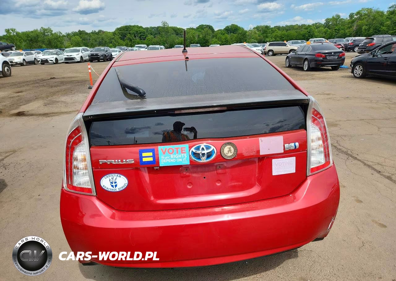 2012 Toyota Prius Two VIN:JTDKN3DU9C1545492 - 6