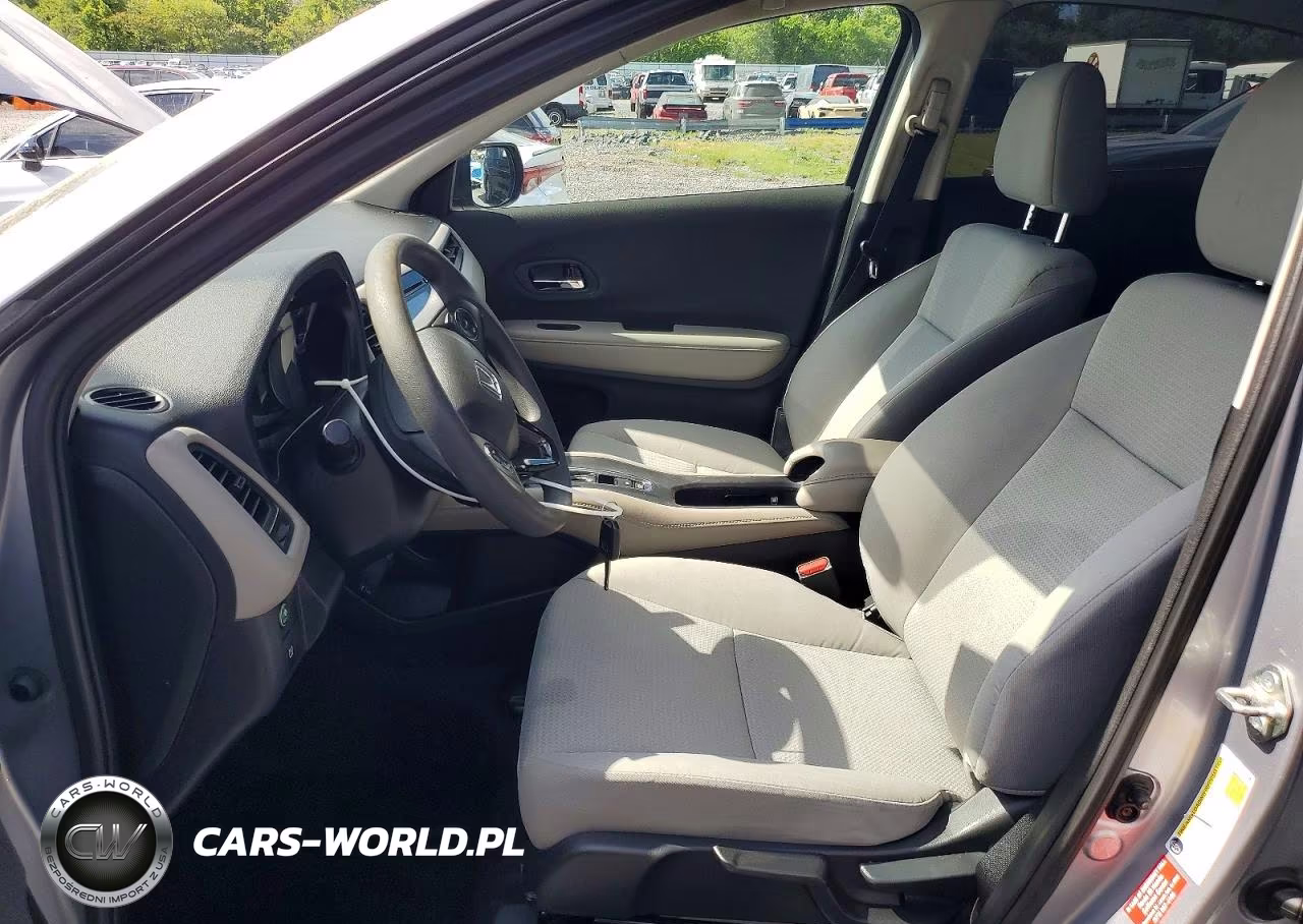 2020 Honda Hr-V Lx VIN:3CZRU6H30LG700138 - 7